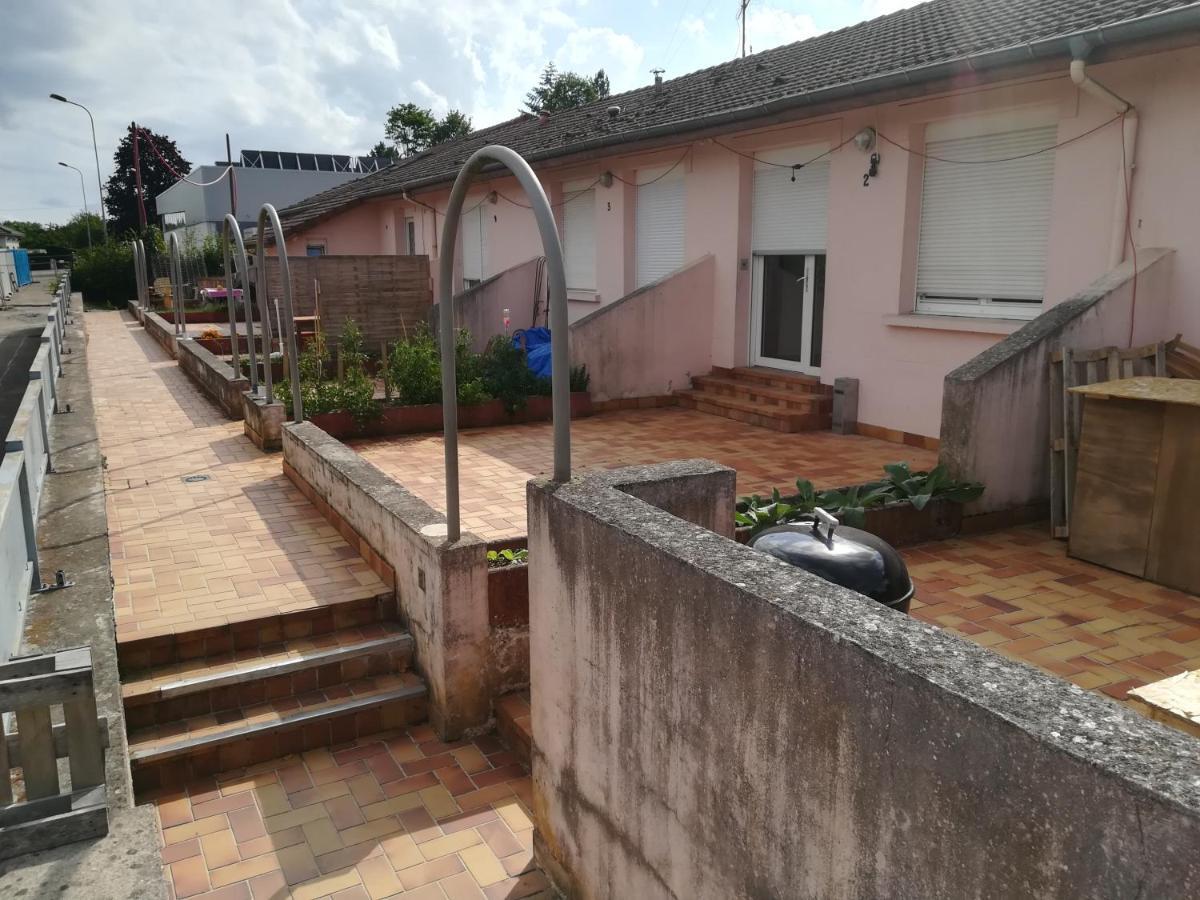 Logement De Plein Pied A Mirecourt מראה חיצוני תמונה